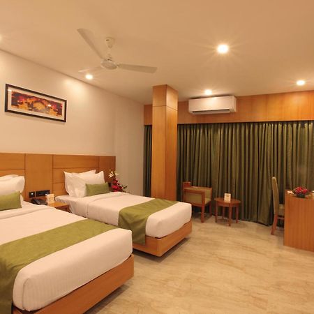 Hotel Park Residency Thrissur Exterior photo