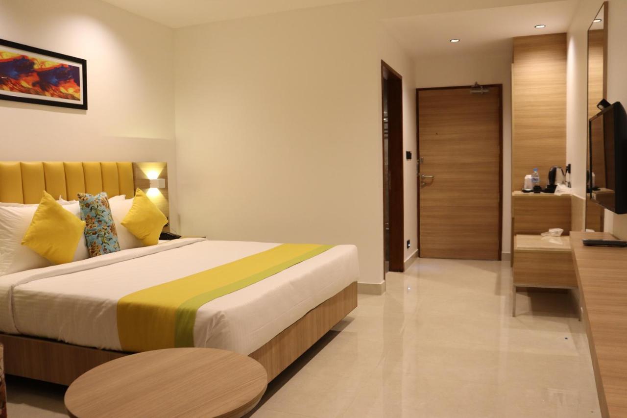 Hotel Park Residency Thrissur Exterior photo